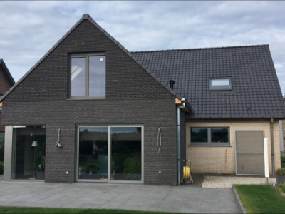 Aanbouw / bijgebouw in houtskeletbouw op bestaande aanbouw in Diksmuide